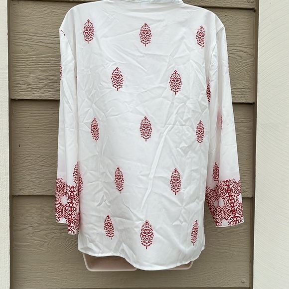 Red and white Calcutta style print blouse - Picture 4 of 11